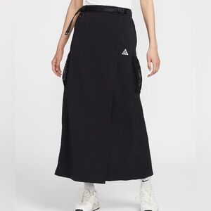 Nike ACG Snowgrass UV Protection Skirt Hiking Womens S Black FV7321-010 $140 NEW